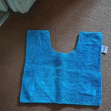 Bathroom Pedestal Mat From Dunelm. Blue