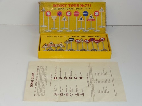 Dinky 771 international road - dinky,