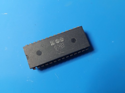 Tested mos 6581 mos6581 - ic,