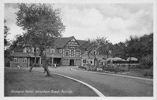 POSTCARD   RUISLIP  ORCHARD  HOTEL  ICKENHAM  ROAD