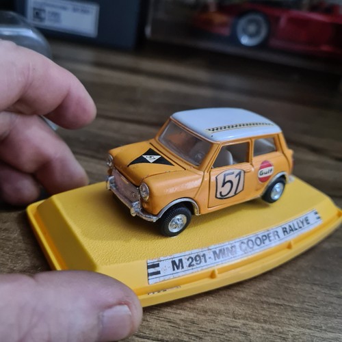 Auto pilen 291 mini - 1:43, m-291