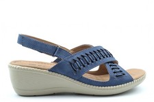 Boulevard Womens Crossover