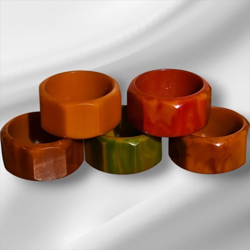 Bakelite napkin rings set - of, 5