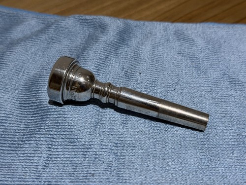 Yamaha 17b4 trumpet mouthpiece - 17b4,