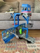 Cartoon Network Ben 10 Rustbucket Transforming RV Van Play Set