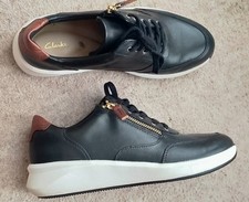 Clarks Lady's Black Leather