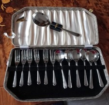 Viners 13 Piece Dessert