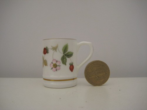 Rare wedgwood wild - rare, strawberry