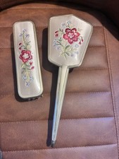 Vintage Regent embroidered red