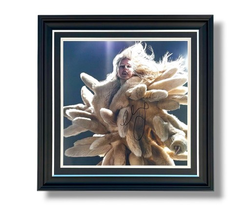 Ellie goulding signed photo - signed,