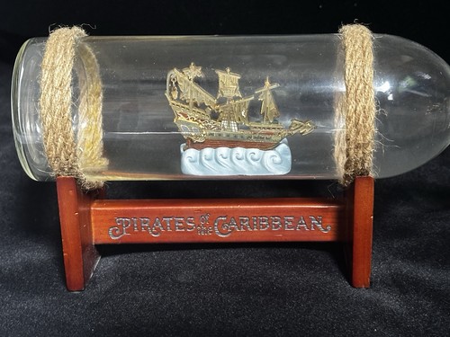 Pirates the caribbean - pirates,