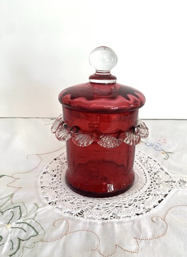 Vintage quality red cranberry - red,