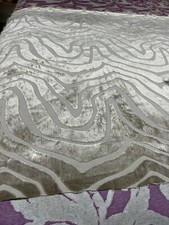 1.1m Ashley Manor cream swirl