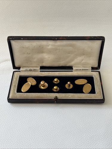 Cased 18ct gold cufflinks - cased,