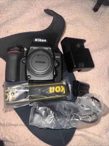 Nikon d7500 9mp - nikon, digital