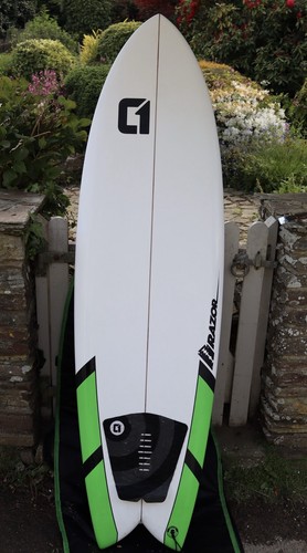 Circle one surfboard 6ft - circle, 3