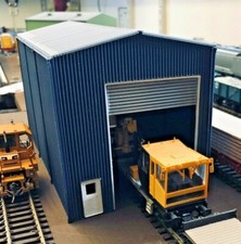 Model Railway Modern Engine Shed Kit OO HO Gauge Blue & Grey + Options 190mm