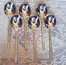 ONEIDA Vanessa Set of Six Soup