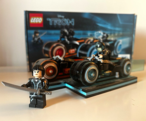 Lego ideas 21314 - lego, tron: