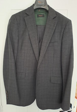 Moncrief dark grey 3-piece