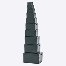 Black small plastic - small,