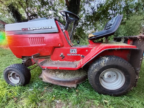 Mtd lawnflite ride mower - on,