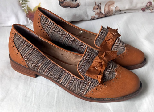 Brown tweed style - tu,