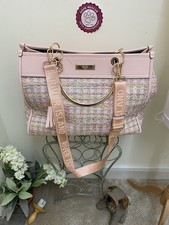 Beautiful River Island Bouce