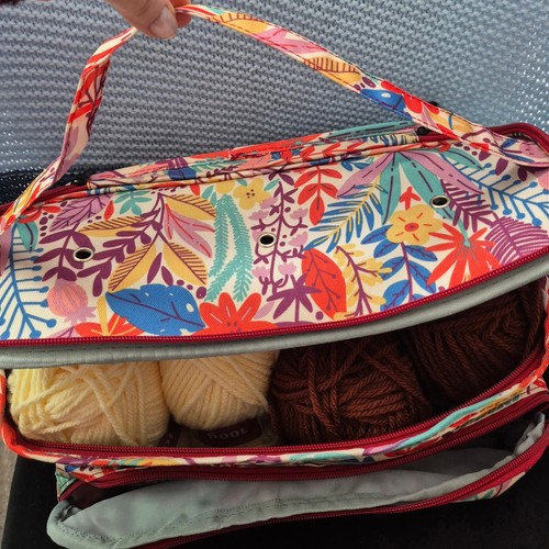 Colourful knitting bag with - colourful,