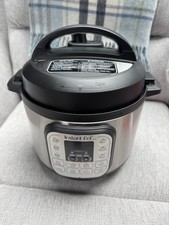 Instant Pot Duo 7-in-1 - Stainless steel Pressure Cooker 3,L