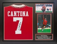 FRAMED ERIC CANTONA MANCHESTER UNITED SIGNED FOOTBALL SHIRT WITH PROOF COA 