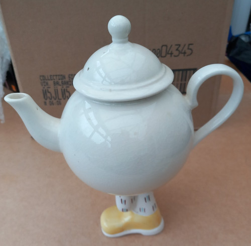 Carlton walking ware crossed - carlton,