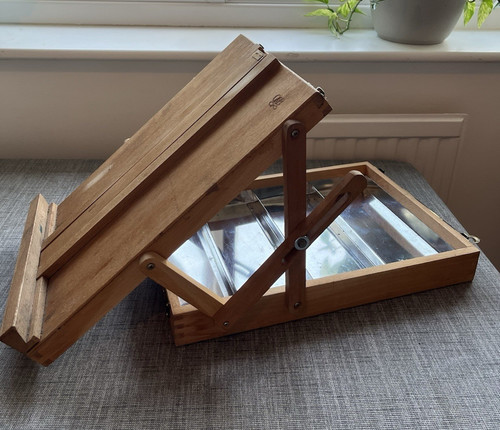 Vintage portable artist - qb,
