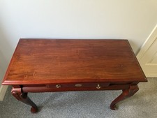 Queen Ann Style Mahogany Finish Hall Table With Drawer