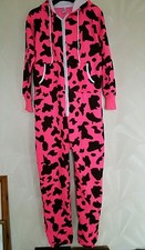 NEW designer American Authentic  shocking pink camouflage onsey onesy M 12 pjs