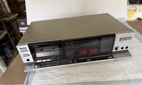 Vintage aiwa stereo cassette - vintage,