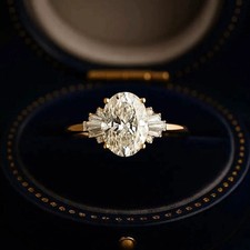 Oval Cut 2.75Ct White Diamond