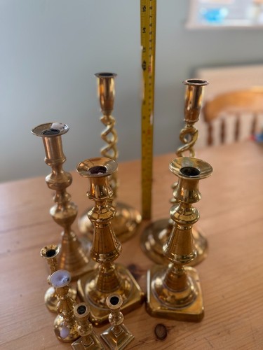 Assorted brass metal - /,