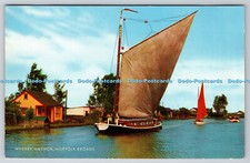 R759571 Norfolk Broads Wherry