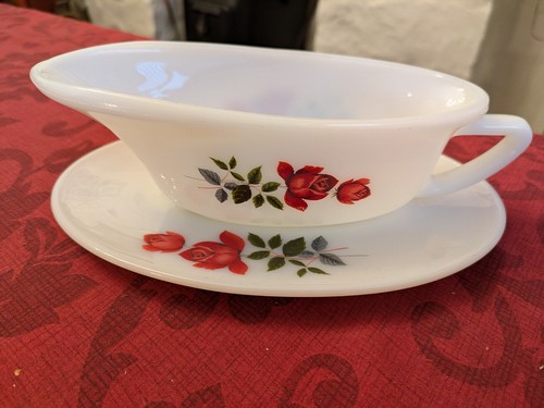 Vintage pyrex red rose - &,