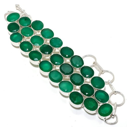 Emerald gemstone - emerald(simulated),