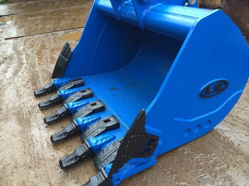 Ton excavator rock - 18-25, /