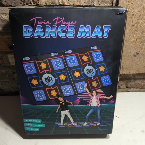 Twin player dance - mat, plug