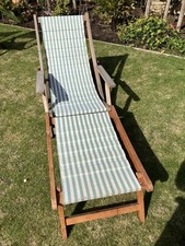 RETRO QUALITY WOODEN DECK