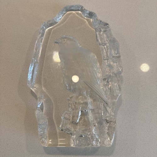 Paperweight falcon lead - paperweight-falcon, -lead