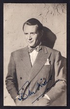 RPC BRITISH ACTOR JOHN MILLS -- SIGNED CARD