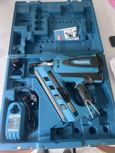 Makita gn900 first fix - first, nail