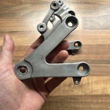 Honda CBR900 Right Foot Rest Hanger Fireblade 1992-1997 RRN-RRP RRR-RRS RRT-RRV