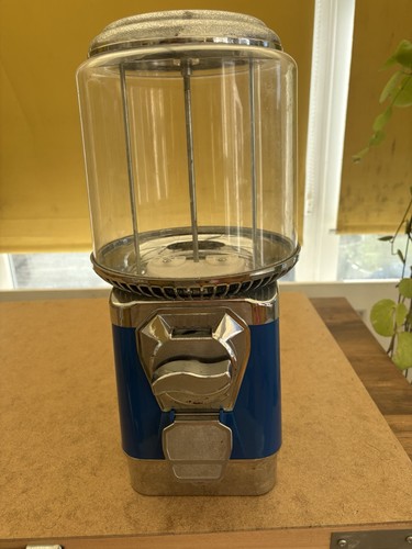 Retro gumball machine vintage - retro,