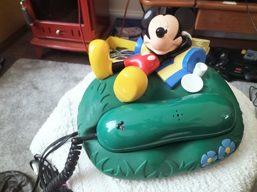 Disney retro mickey mouse - mickey,